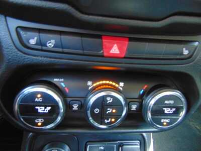 2016 Jeep Renegade, $8495. Photo 9