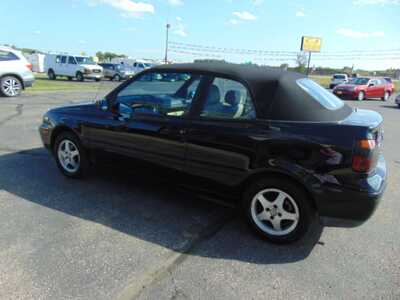 1999 Volkswagen Cabrio, $3995. Photo 4