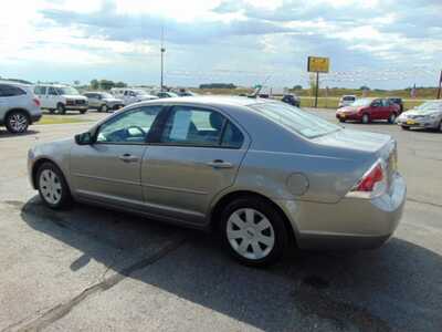2009 Ford Fusion, $2995. Photo 4