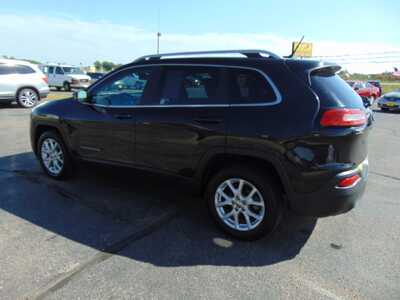 2015 Jeep Cherokee, $7495. Photo 4