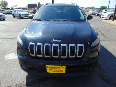 2015 Jeep Cherokee, $7495. Photo 6