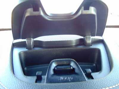 2015 Jeep Cherokee, $7495. Photo 7