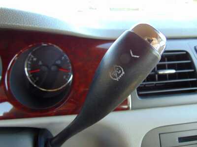 2008 Buick Lucerne, $6995. Photo 12