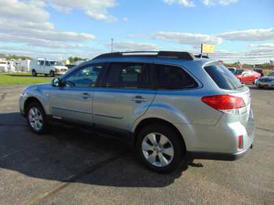 2012 Subaru Outback, $6495. Photo 4