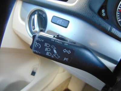 2015 Volkswagen Passat, $2995. Photo 11
