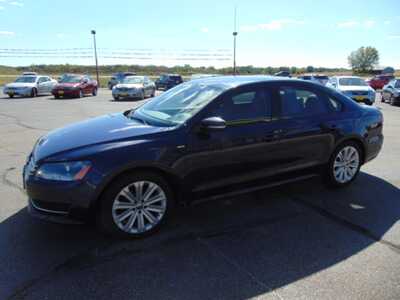 2015 Volkswagen Passat, $2995. Photo 5