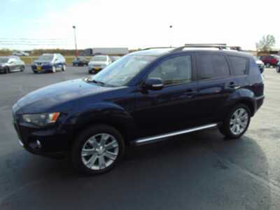 2011 Mitsubishi Outlander, $2995. Photo 5
