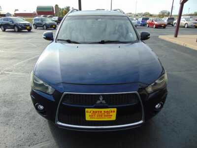 2011 Mitsubishi Outlander, $2995. Photo 6
