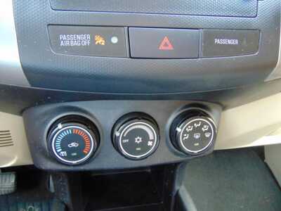 2011 Mitsubishi Outlander, $2995. Photo 8