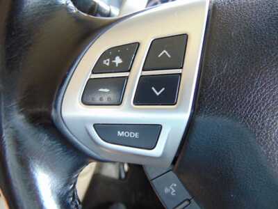 2011 Mitsubishi Outlander, $2995. Photo 9