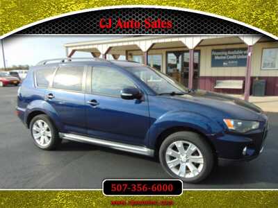 2011 Mitsubishi Outlander, $2995. Photo 1