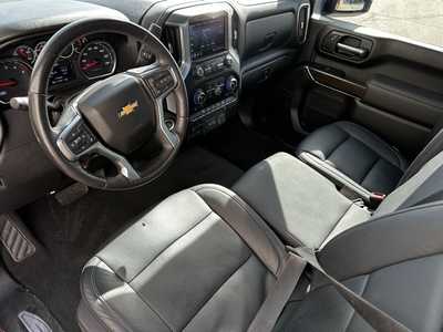 2022 Chevrolet 3500 Reg Cab, $53998. Photo 9