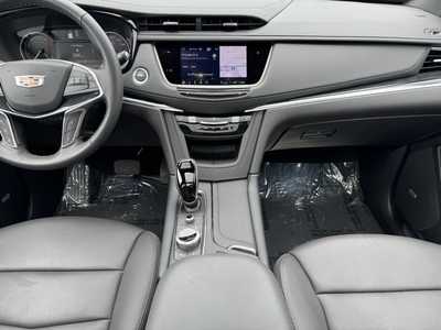 2025 Cadillac XT5, $54215.0. Photo 2