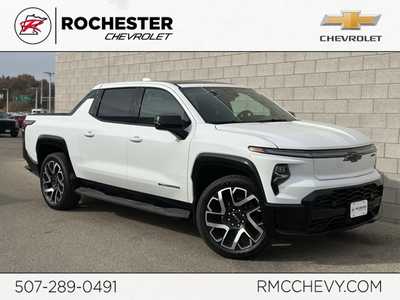 2024 Chevrolet 1500 Crew Cab, $86965.0. Photo 1