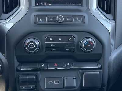 2024 Chevrolet 3500 Crew Cab, $69999.0. Photo 9