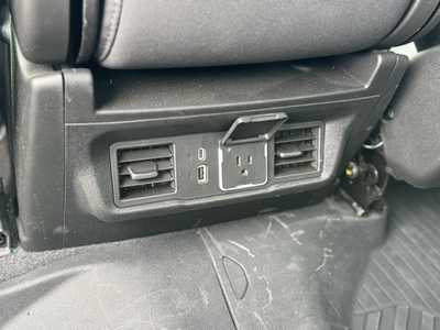 2025 Chevrolet 1500 Crew Cab, $51370.0. Photo 7