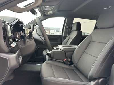 2025 Chevrolet 1500 Crew Cab, $48795. Photo 4