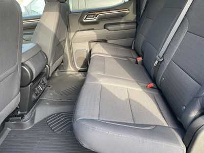 2025 Chevrolet 1500 Crew Cab, $54070. Photo 5
