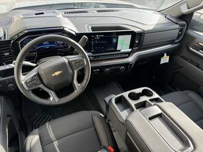 2025 Chevrolet 1500 Crew Cab, $62249.0. Photo 6