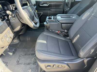 2025 Chevrolet Silverado 1500, $48695.0. Photo 5