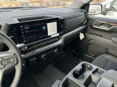 2025 Chevrolet 1500 Ext Cab, $50970. Photo 8