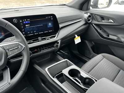 2025 Chevrolet Equinox, $28999. Photo 8