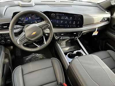 2025 Chevrolet Suburban, $80185.0. Photo 9