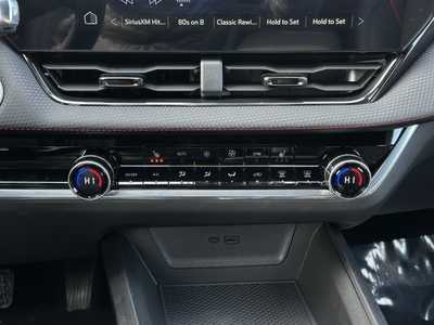 2025 Chevrolet Equinox, $36599. Photo 11