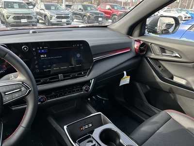 2025 Chevrolet Equinox, $36599. Photo 9