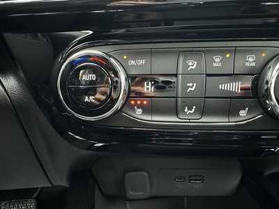 2025 Chevrolet Trax, $26585.0. Photo 11