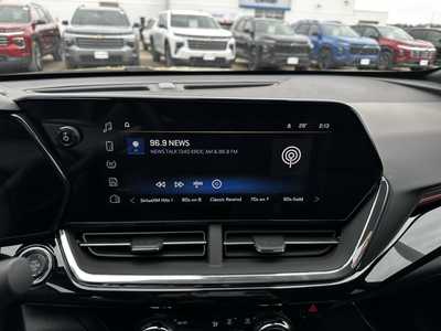 2025 Chevrolet Trax, $26585.0. Photo 2