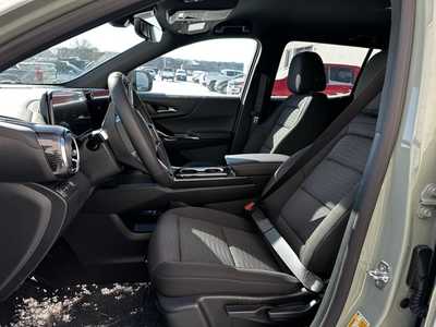 2025 Chevrolet Equinox, $31999.0. Photo 4