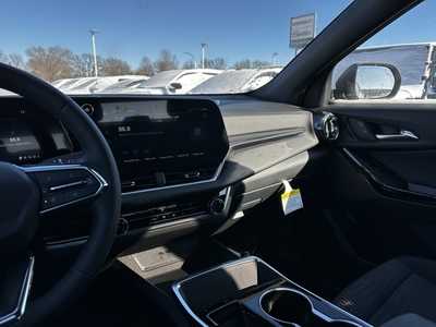 2025 Chevrolet Equinox, $31999.0. Photo 8