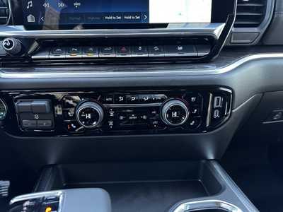 2025 Chevrolet 1500 Crew Cab, $63875.0. Photo 11