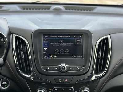 2023 Chevrolet Equinox, $27998. Photo 2