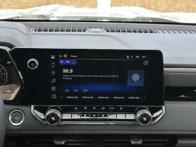 2025 Chevrolet Colorado Crew Cab, $43999.0. Photo 2