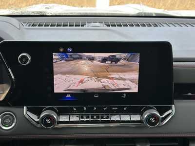 2025 Chevrolet Colorado Crew Cab, $43999.0. Photo 3