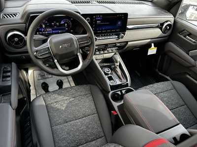2025 Chevrolet Colorado Crew Cab, $43999.0. Photo 8