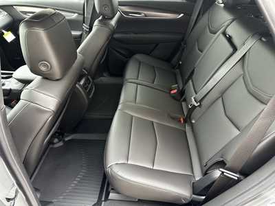 2025 Cadillac XT5, $48085. Photo 5