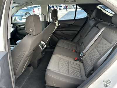 2021 Chevrolet Equinox, $20690. Photo 5