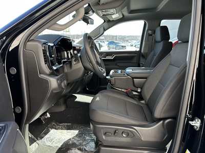 2025 Chevrolet 1500 Crew Cab, $50295. Photo 4