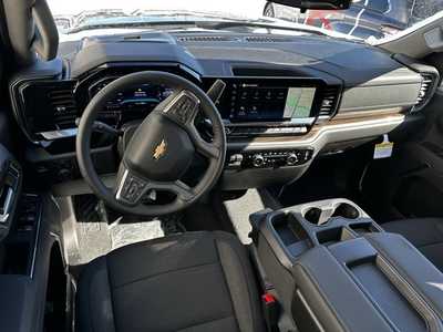 2025 Chevrolet 1500 Crew Cab, $50295. Photo 6