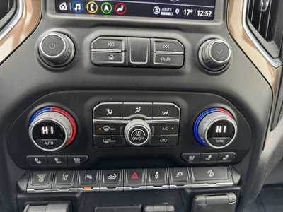 2021 Chevrolet 3500 Crew Cab, $55998. Photo 11