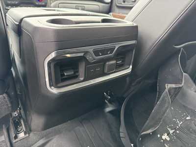 2021 Chevrolet 3500 Crew Cab, $55998. Photo 8