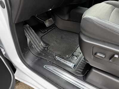 2025 Chevrolet 3500 Crew Cab, $61705.0. Photo 5