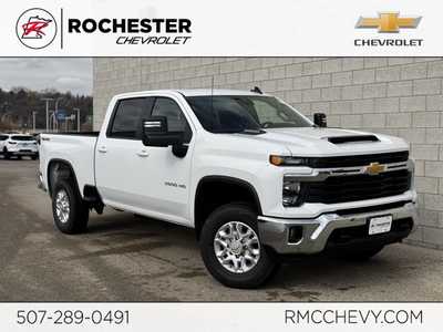 2025 Chevrolet 3500 Crew Cab, $61705.0. Photo 1