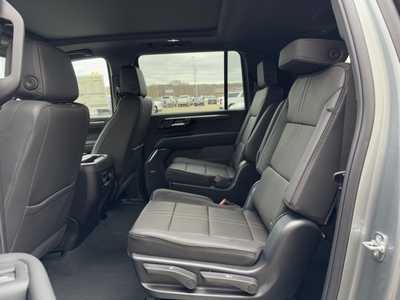 2025 Chevrolet Suburban, $90530.0. Photo 6