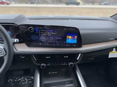 2025 Chevrolet Suburban, $90530.0. Photo 9