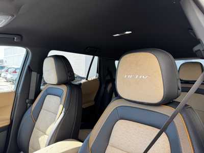 2025 Chevrolet Equinox, $36430.0. Photo 5