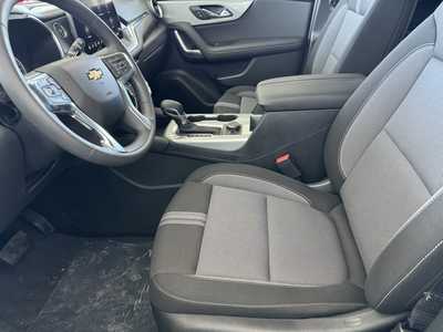 2025 Chevrolet Blazer, $37980.0. Photo 4